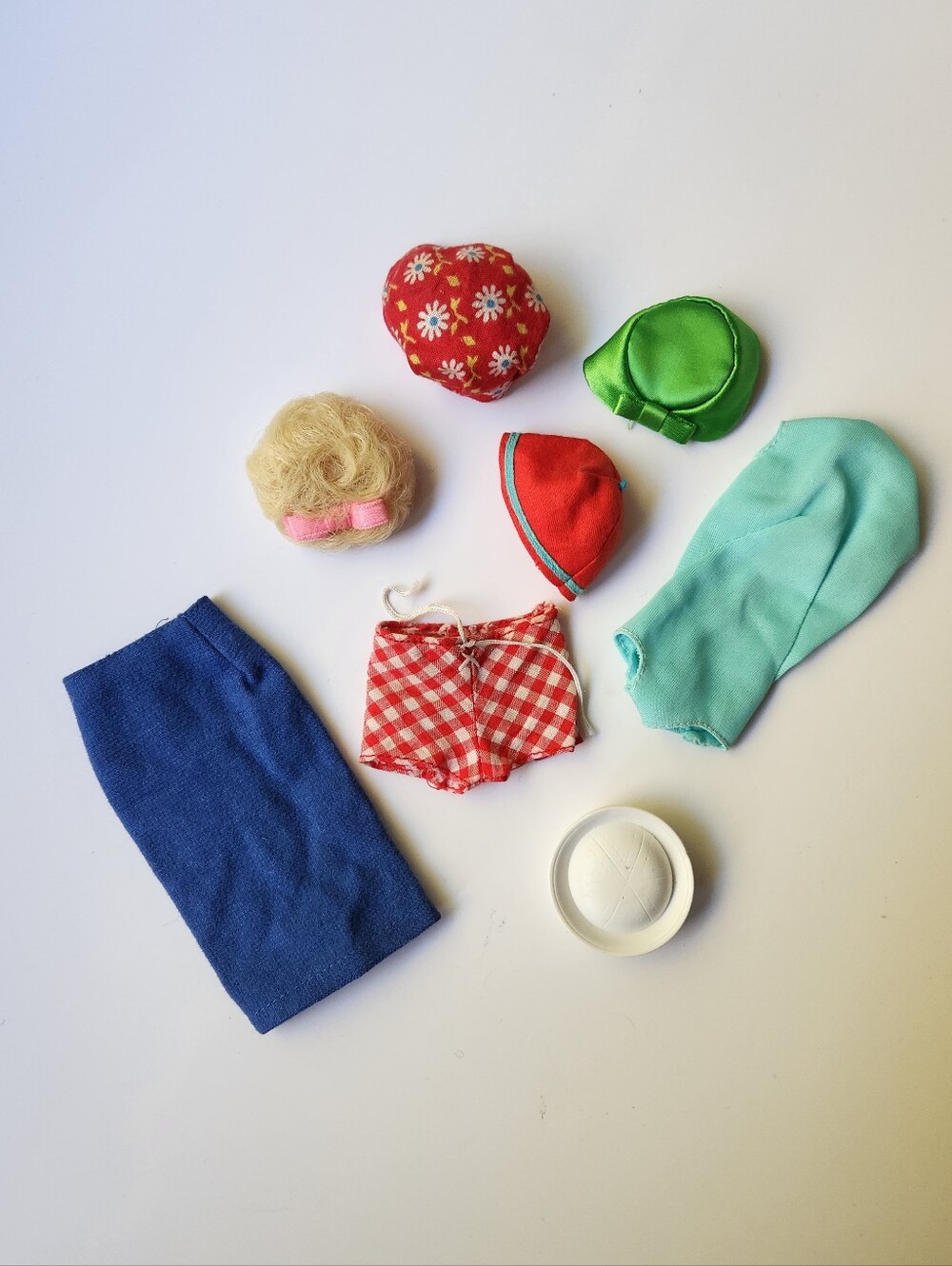 Vintage Barbie and Francie Hats etc.
